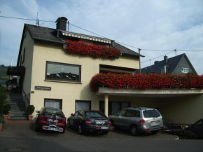 Gästehaus Resi, Zeltingen-Rachtig